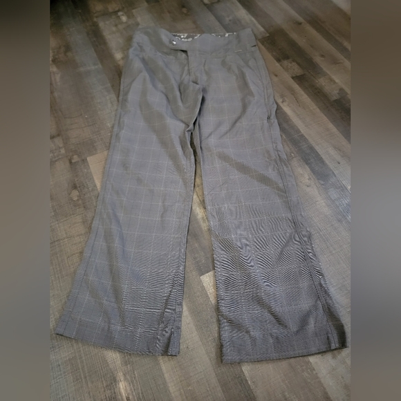 lululemon athletica Pants - VINTAGE Lululemon Trail Trouzher Pant size 6